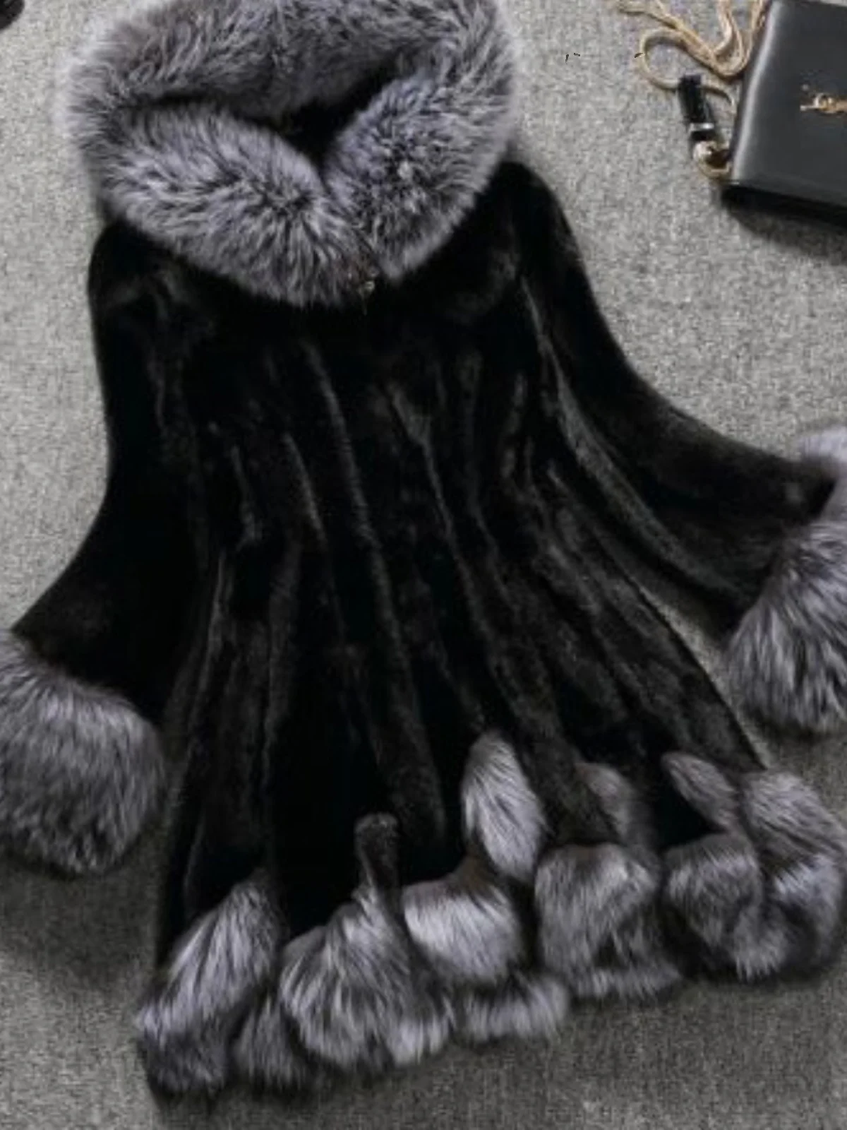 Cappotto da donna di media lunghezza con cappuccio Fce Jaet Long Sve Street Sle Chiusura con cerniera Cappotto di lunghezza Regular Sve