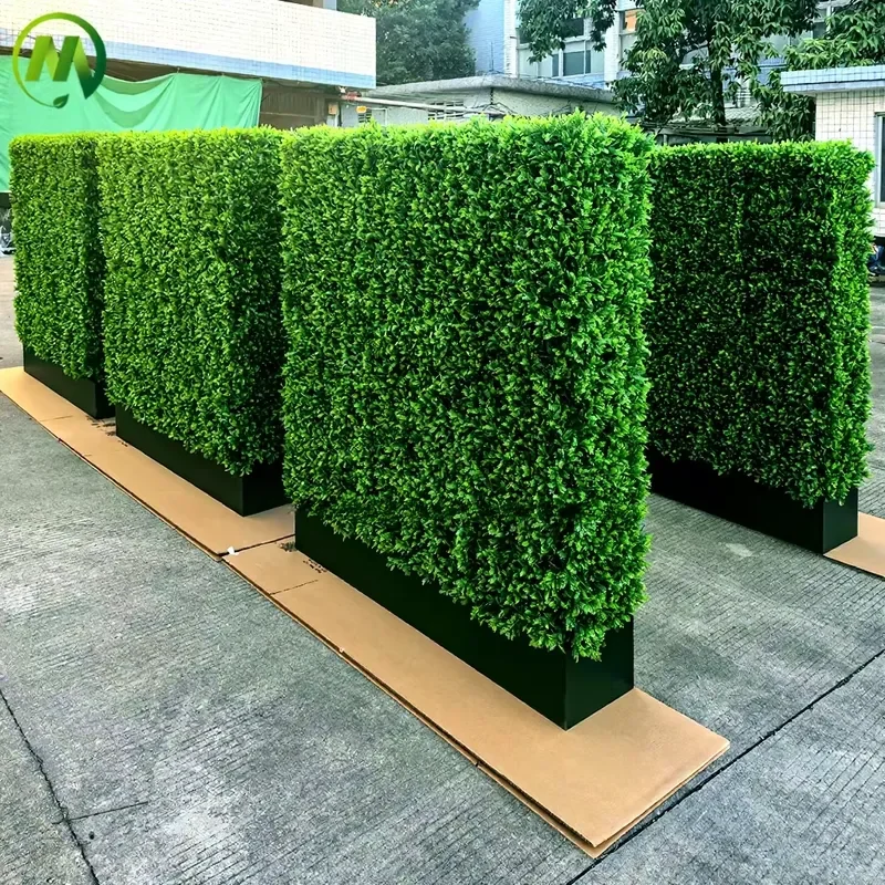 for Anti-UV Plastic Artificial Boxwood Hedge Privacy Fence Green Garden Grass Wall with Black Planter