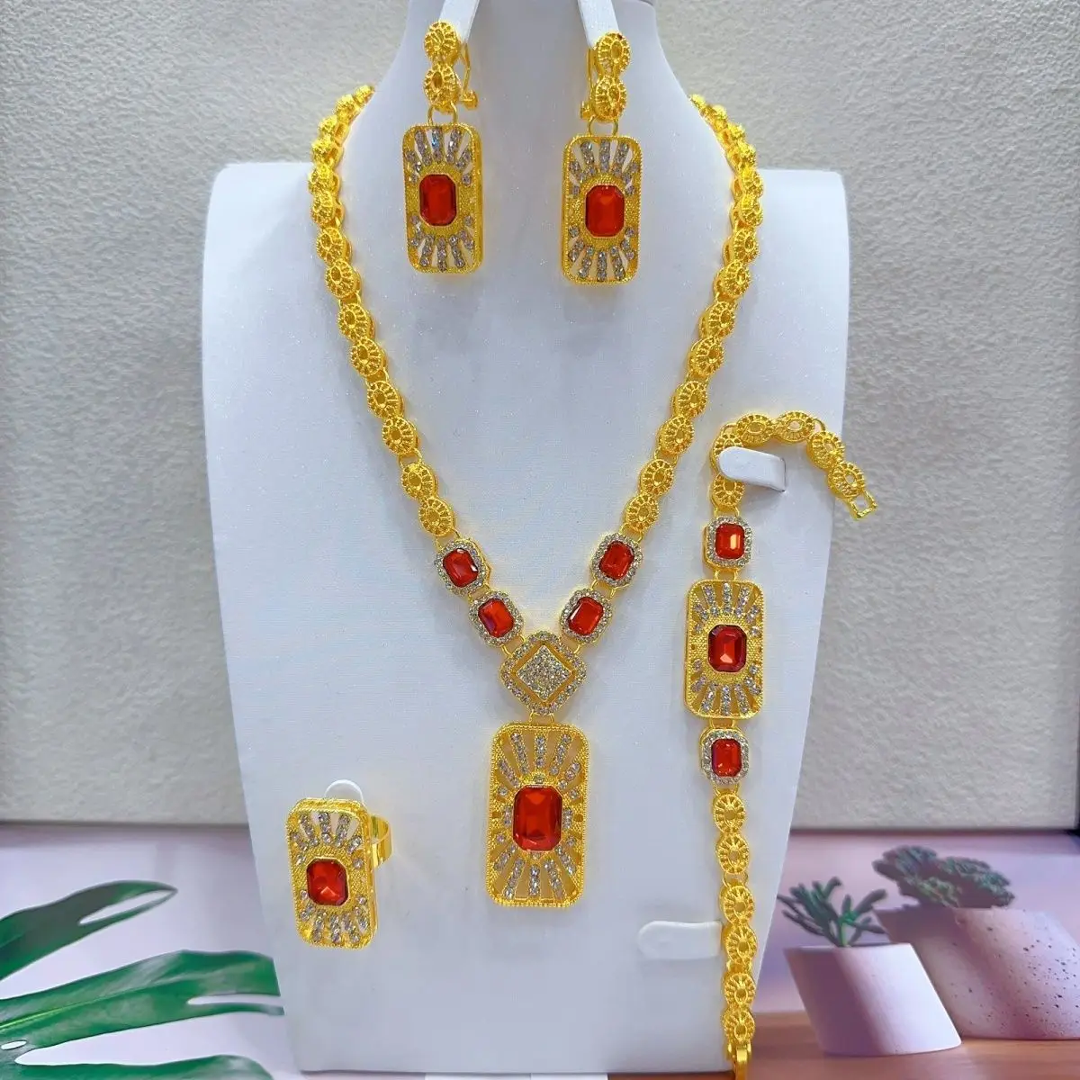 

Dubai 24K Gold Plated Bridal Wedding Jewelry Necklace Bracelet Earrings Women's Ring Dress Accessories Party Anniversary Gift