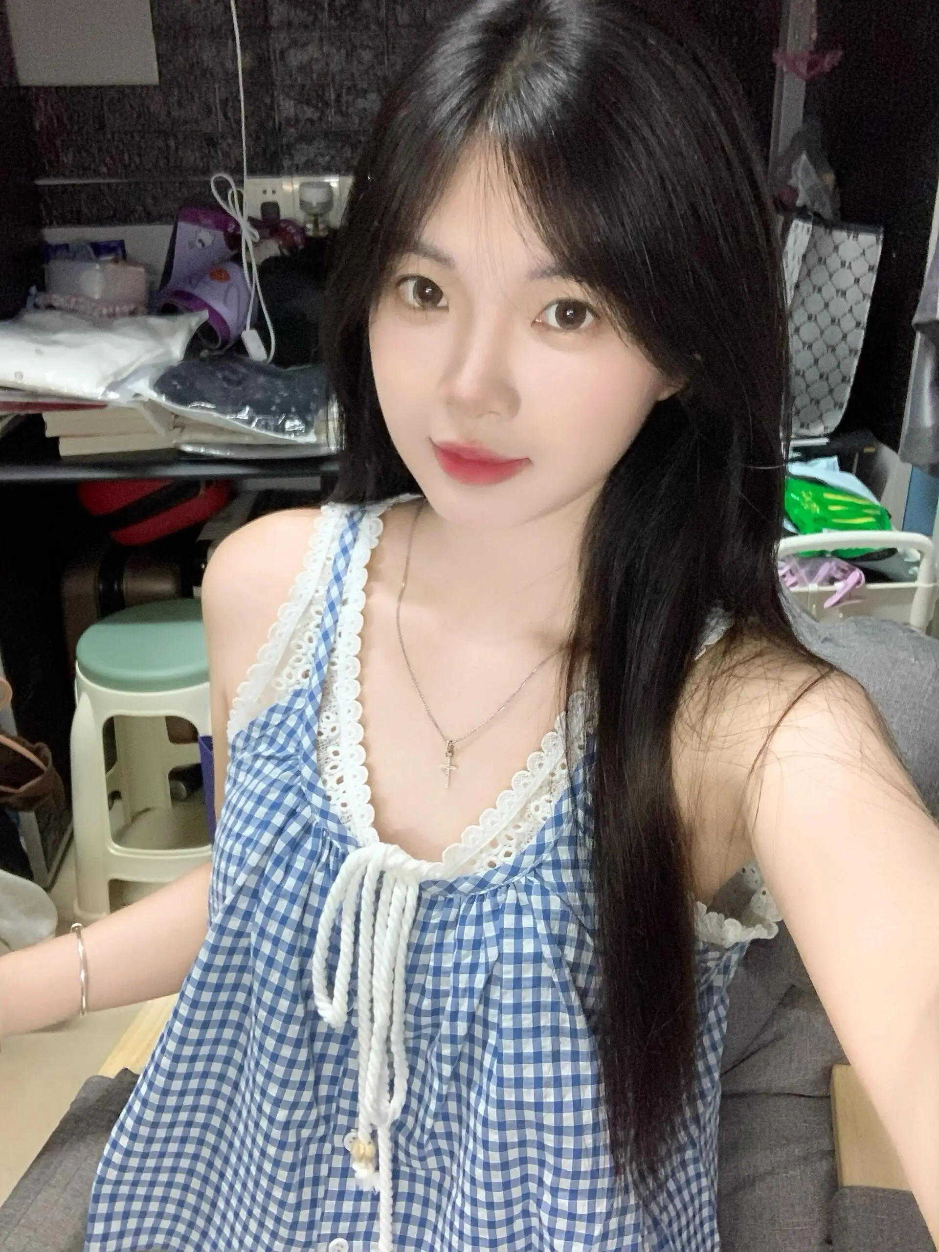 เสื้อกั๊กสายเดี่ยวลายสก็อตสีน้ำเงินสำหรับผู้หญิง ไซส์เล็ก สไตล์เสื้อสองชิ้นหลอกๆ ใส่สบายๆ สำหรับวันหยุด สไตล์หวานๆ บริสุทธิ์ แบบเกาหลี ทรงหลวม