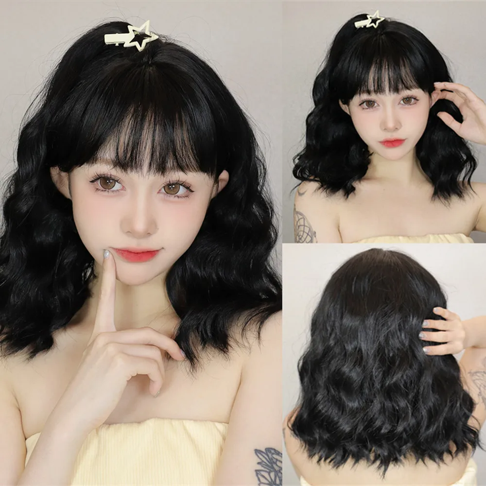 

Black Bob Wave Synthetic Wigs with Bangs Short Natural Curly Wig for White Women Use Cute Daily Cosplay Fake Hair Heat Resistant