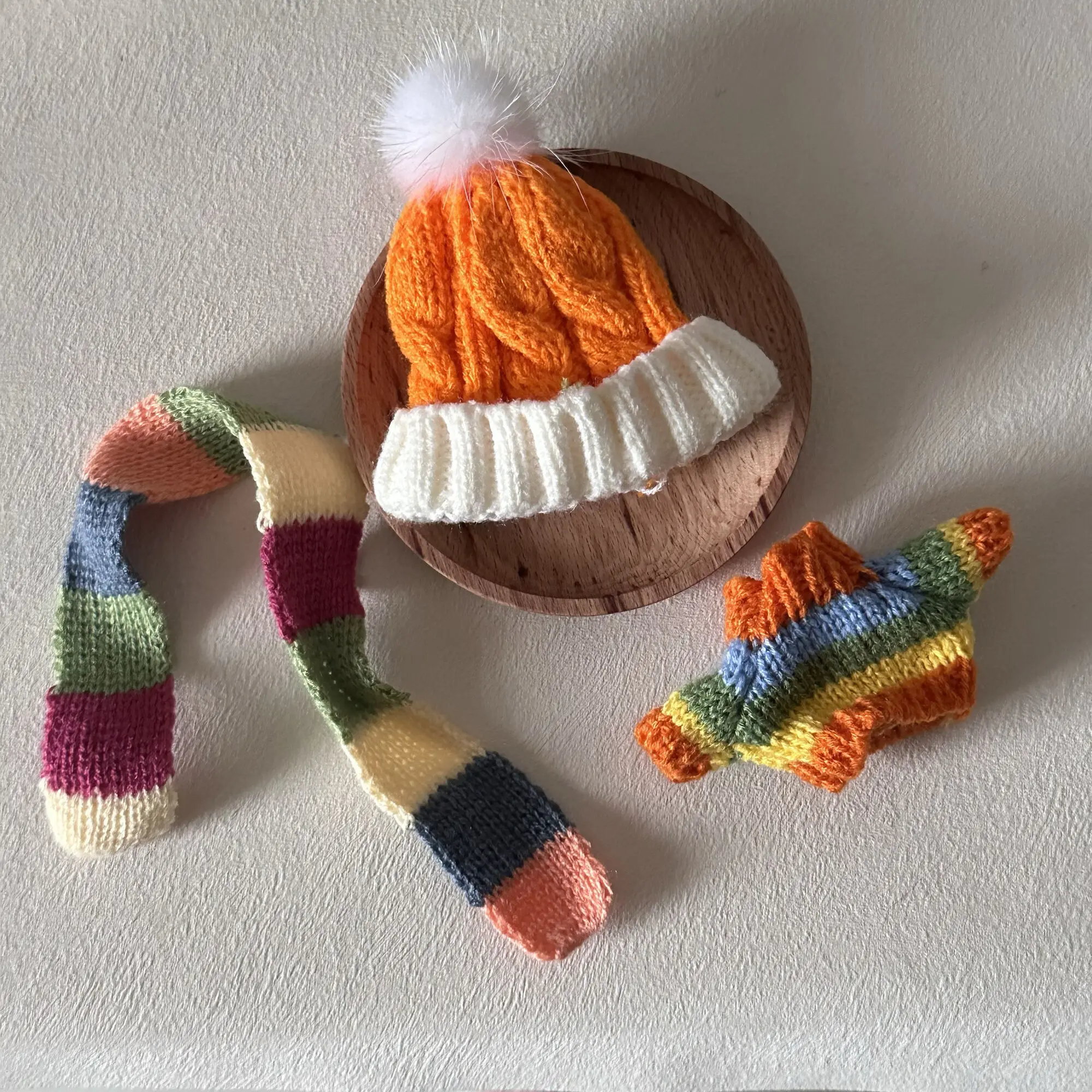17cm Labubu doll Clothes  Macaron Labubu Christmas costumes Set V1 V2 Winter Christmas Sweater Scarf Set Clothing ﻿