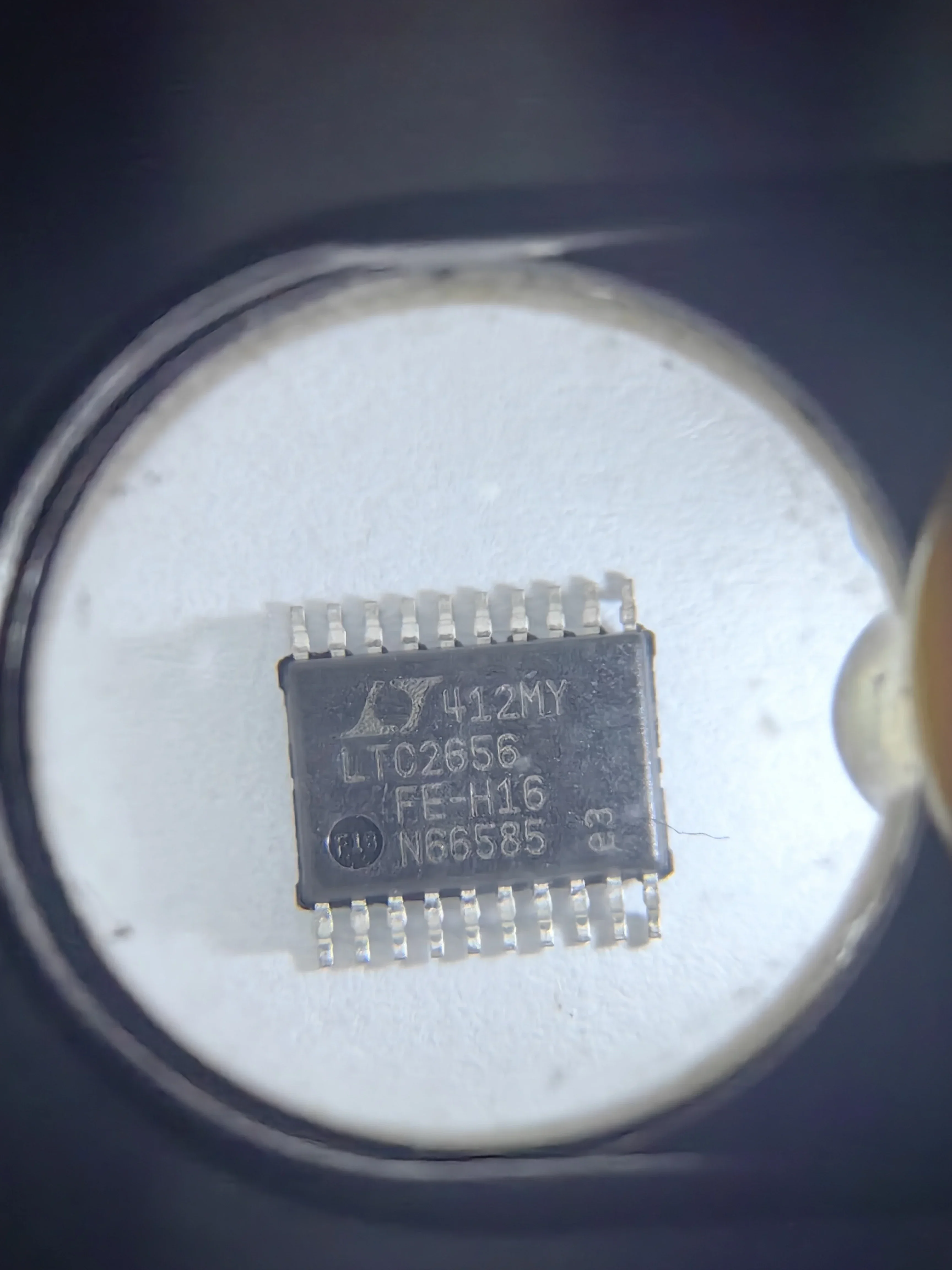 LTC2656BCFE-L16 LTC2656BIFE-L16 LTC2656BCFE-H16 LTC2656BIFE-H16 LTC2656 - Octal 16-/12-Bit Rail-to-Rail DACs with 10ppm/*C Max