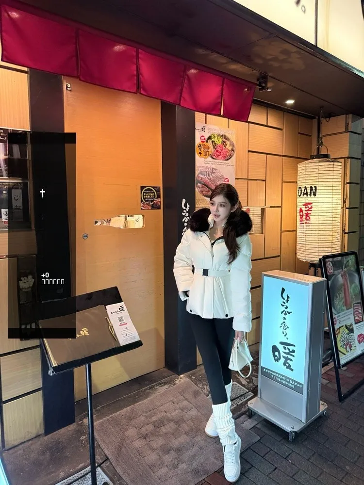 

Initial Snowfall Meng Du Tee-Proof 90 White Du down Waist-Cinching Jaet with Fur Collar Ele Fit Knitted Coat