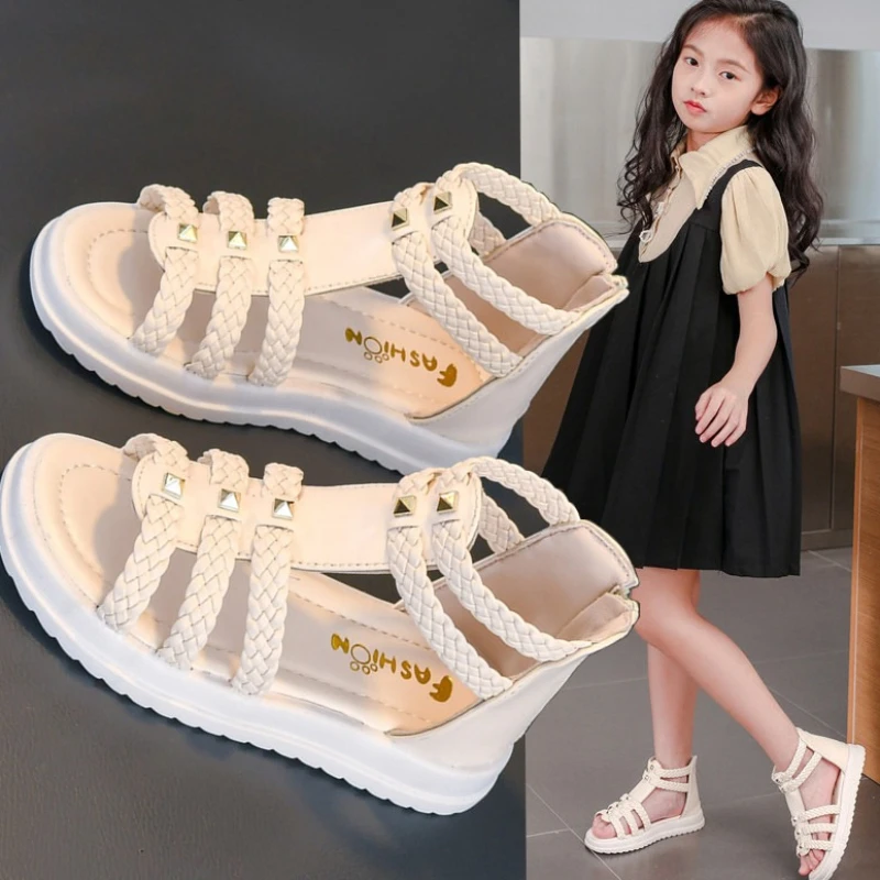 

Summer Girls Sandals 2026 New Design Girls Soft Soled Lightweight Shoe Fashionable Girl Anti Slip Versatile Casual Summer Sandal