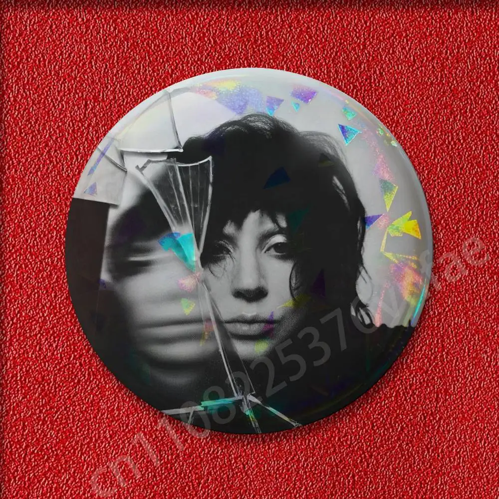 L-سيدة غاغا الفوضى شارات شارة 25 مللي متر 32 مللي متر 44 مللي متر 58 مللي متر 75 مللي متر دبوس مستدير بروش الزينة تذكارية تأثيري هدية