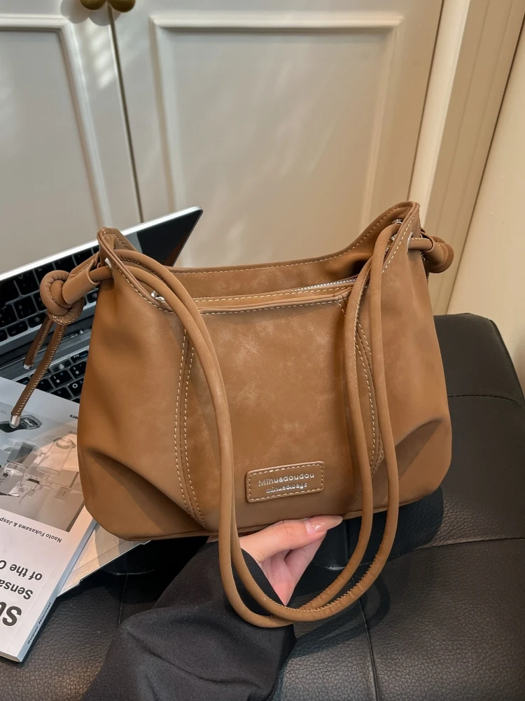 

Retro mat Underarm Bag for Women Versatile Commuting oulder Bag Casual Crossbody Bag Trendy Polyester