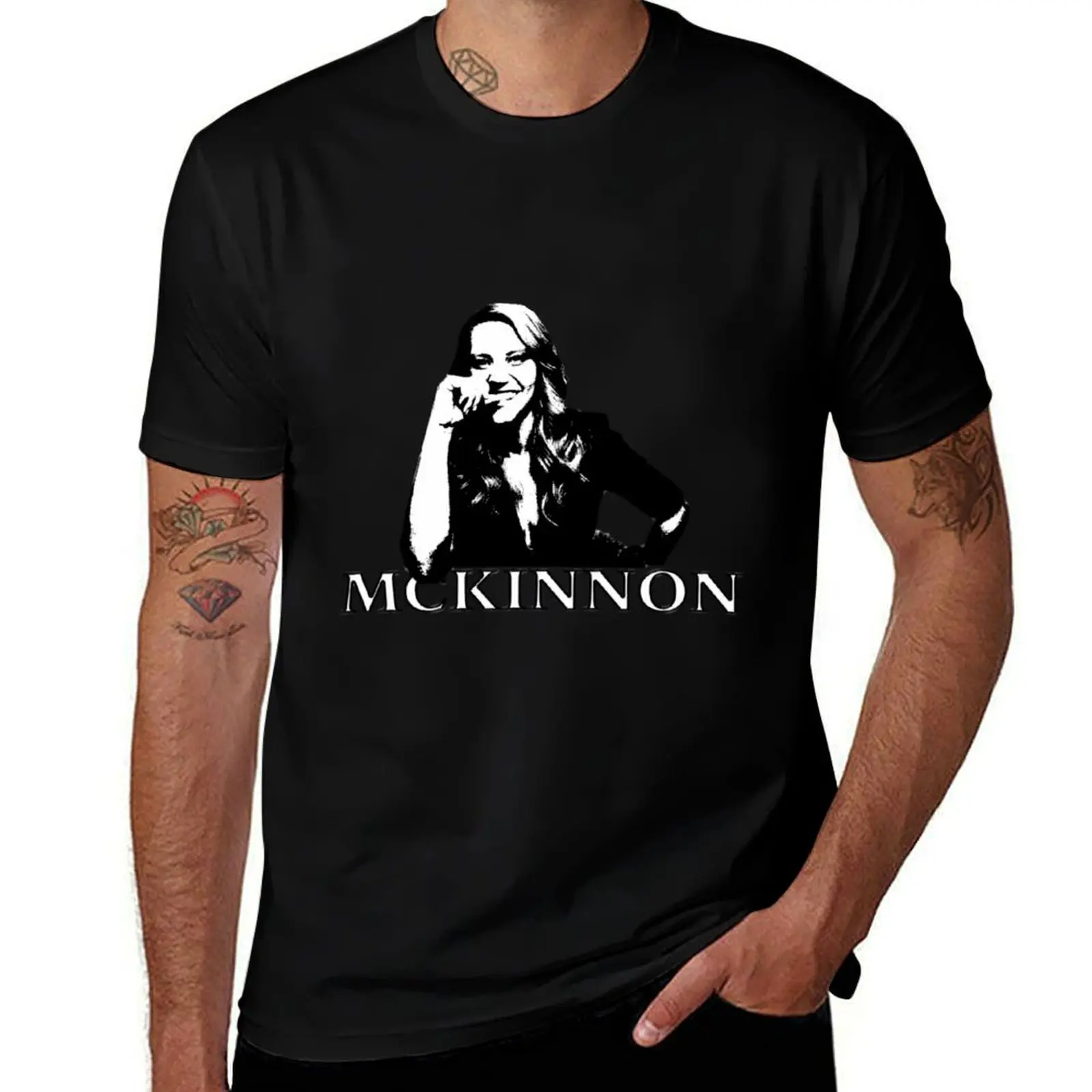 

Kate McKinnon Black and White T-Shirt Outdoor Sports Short Sleeve Top
