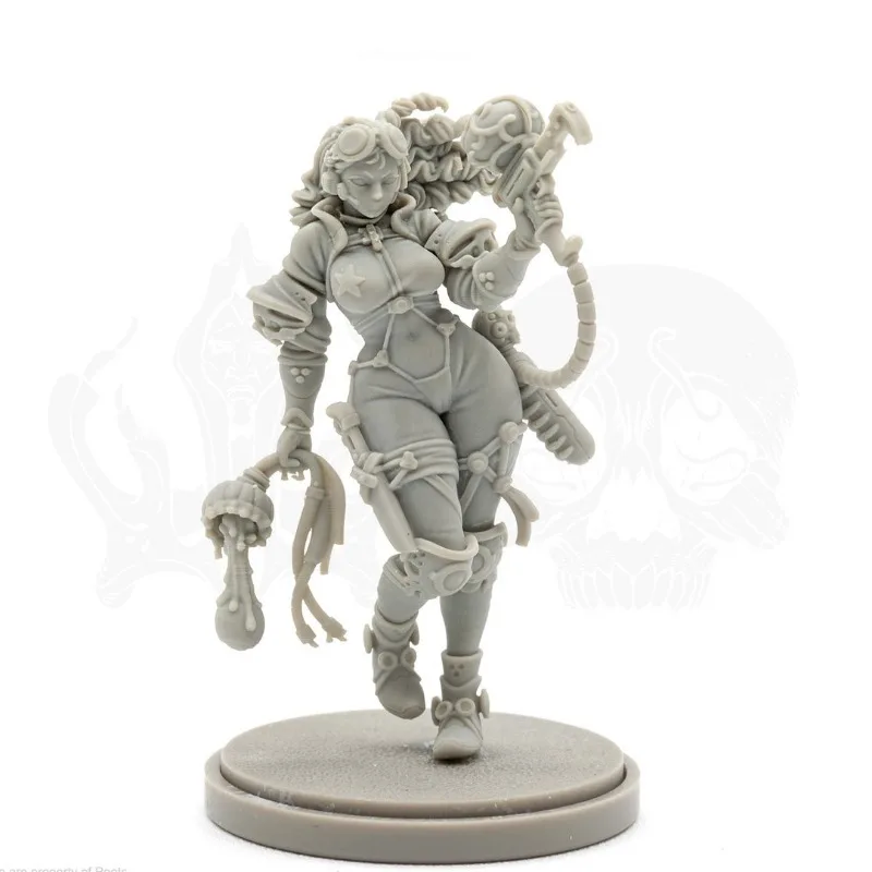 30mm Base Resin Figure Assembly Model Kit Survivor Luxi Fantasy Miniature GK Toy Unassembled and Unpainted 903X