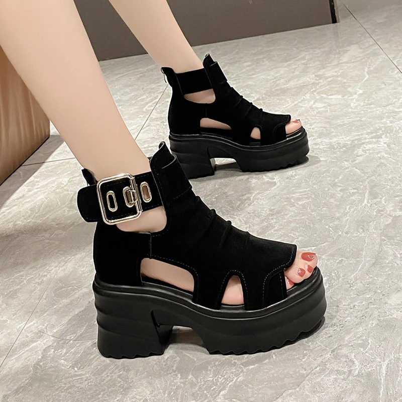 Thick soled Roman sponge cake hollowed out cool boots, fish mouth high heels, summer casual and comfortable sandals for women