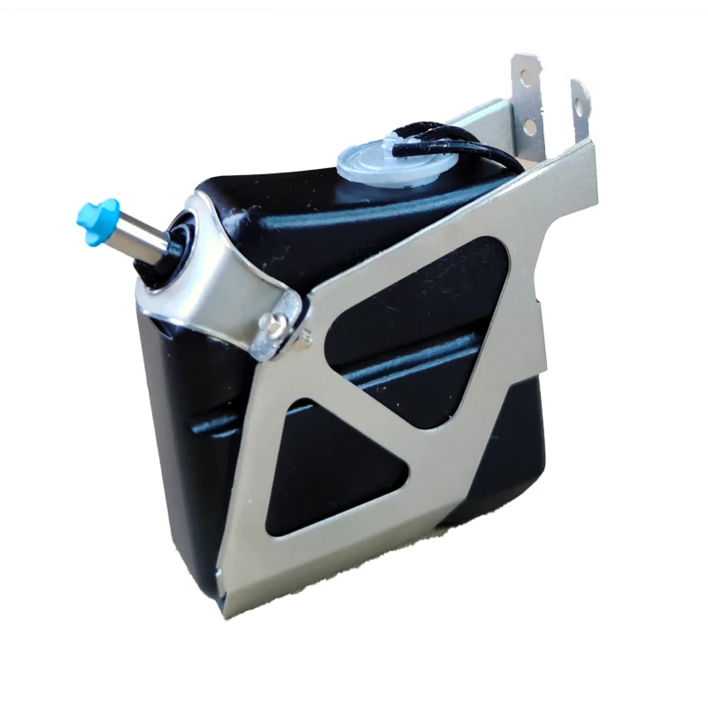 Metalowy model zbiornika na mocznik w skali 1:14 do dekoracji ciężarówki RC Tamiya SCANIA 770S R620 VOLVO BENZ Arocs MAN TGX, akcesoria samochodowe