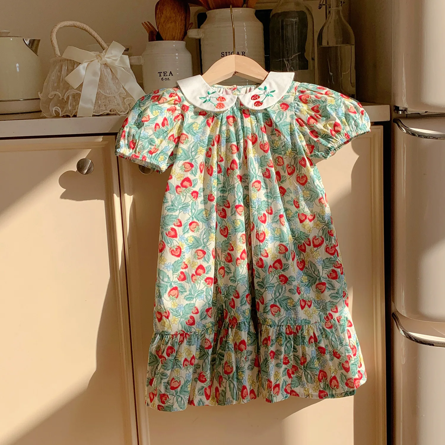 

Kids Clothes Strawberry Embroidered Doll Collar Girls Dress Summer Sweet Children's Cake Skirt Trendy Short Sleeve Baby Dress