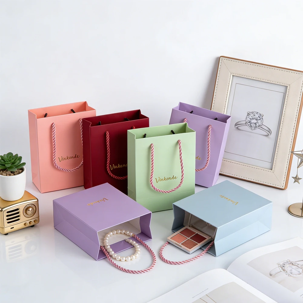 

100pcs Gift Packaging Paper Bag With Handle Candle Jewelry Perfume Candy Shopping Bags Portable Tote Bags Wedding Party Supplies