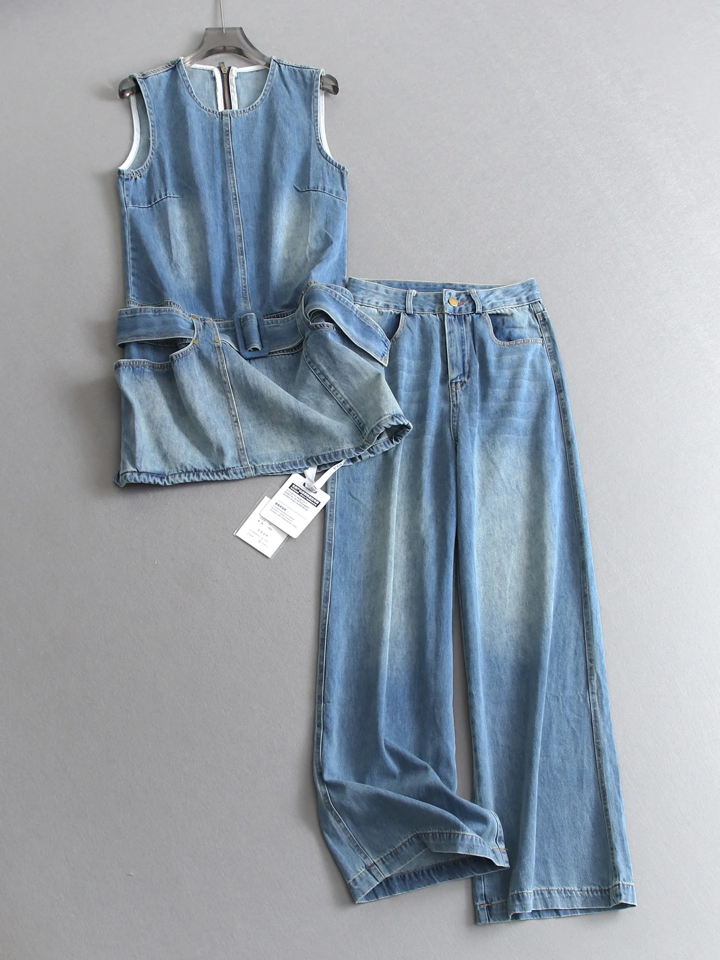 

Blue round Neck Waist-Cinching Sleeveless Denim Vest High Waist Wide Leg Jeans Two-Piece Set Women's Fashion Summer Outfit