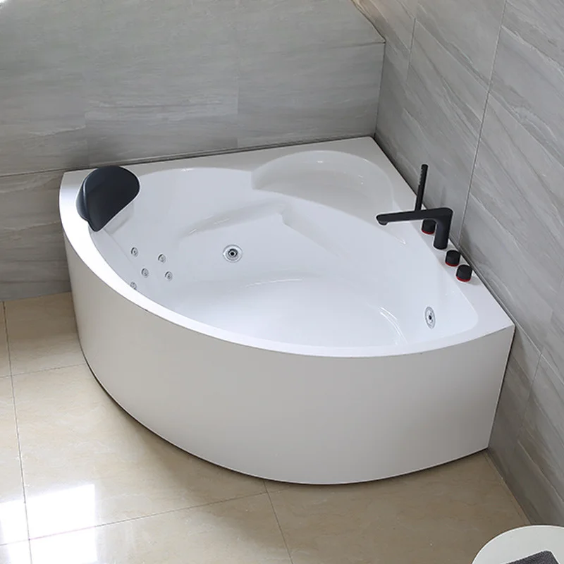 Fan-shaped acrylic bathtub Home B & B Surfing bubble Jacuzzi Independent integrated