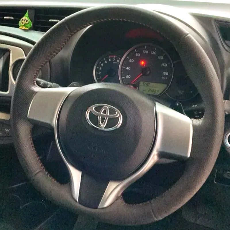 Hand Stitched Steering Wheel Cover for Toyota Vitz Yaris 2012-2019 Subaru Trezia Braid Carbon Fiber Leather Accessory