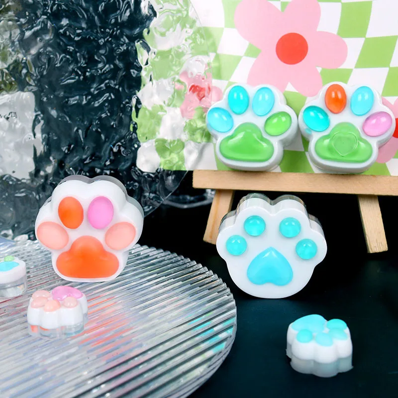 

DIY Single Mini Cat Paw Silicone Mould for Earrings and Keyrings Home Decor Mould