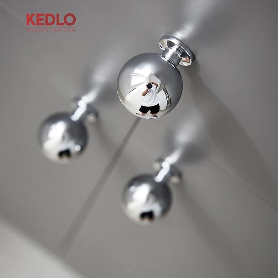 KEDLO Massiver Messinggriff, moderner, leichter Luxus, kugelförmiger Küchenschrankgriff, goldfarbener Schubladengriff, glänzendes Chrom. – Detail 10