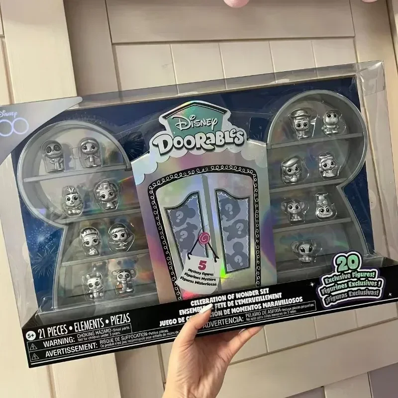 

Disney Doorables Generation 10 100th Anniversary Limited Edition Silver Pizzano Stitch Big Glass Eyes Model Collection Ornaments