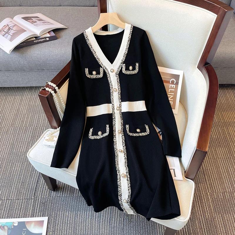 Nữ Chiếu Trúc Hạt Nút Đầm Dệt Kim Cổ V Sang Trọng Thu Đen Trắng Đánh Màu Ngọc Trai Nơ Có Cổ Áo LEN ĐẦM