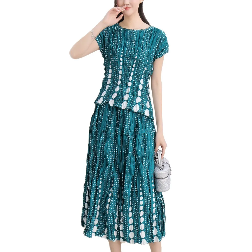 

Pleated Noble Temperament Set Women's Round Neck Design Simple Retro Elegant Pullover T-shirt Polka Dot Messy Pleated Half Skirt