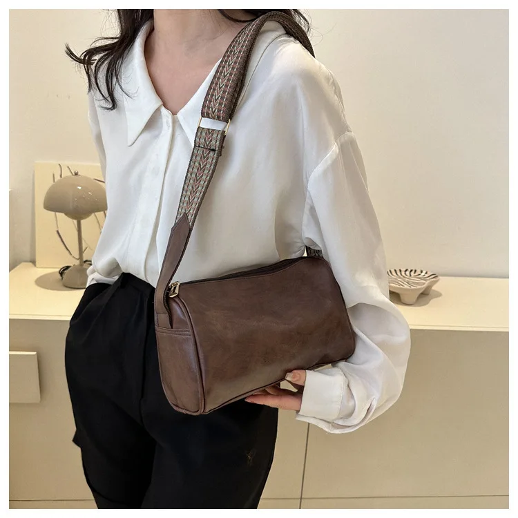 Thumbnail 4 - #84 New Pillow Bags Arrivals