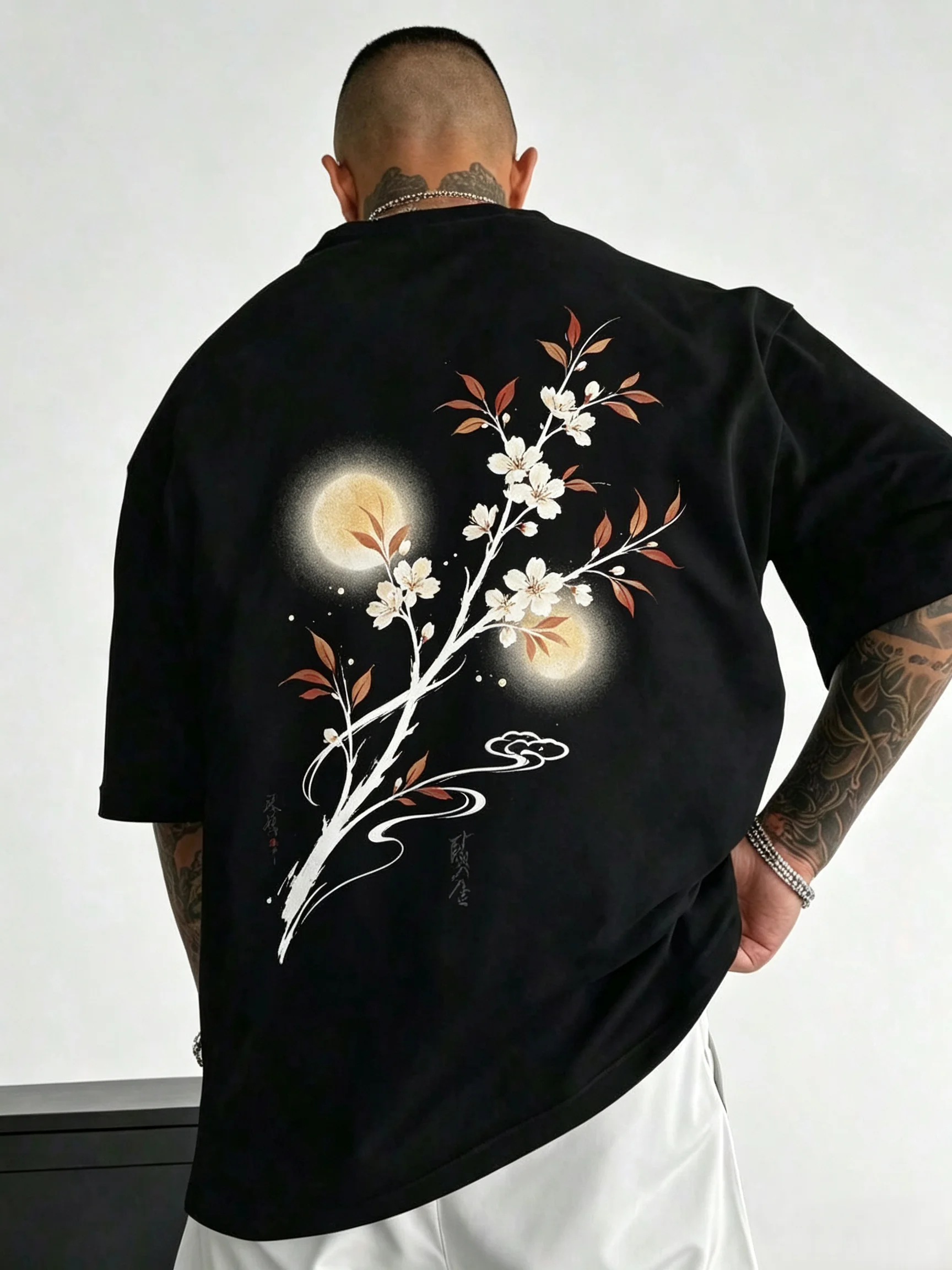 Unisex Japanese Cherry Blossom Moon Graphic T Shirt, Retro Ink Sakura Cloud Back Print Oversized Tee, Harajuku Oriental Streetwear Black Loose Short Sleeve Tops