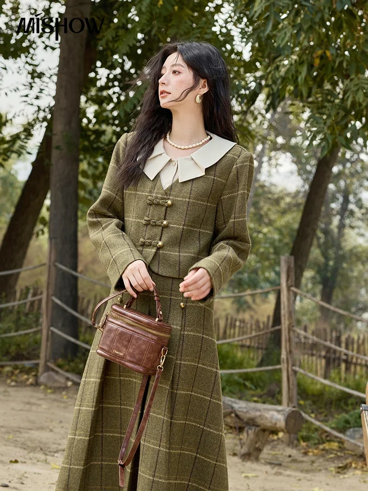 MISHOW Retro Plaid Tweed Jacket Short Skirt Separately Women 2024 Winter Doll Collar Jacket Pleated Mid Length Skirt MXD48W0469