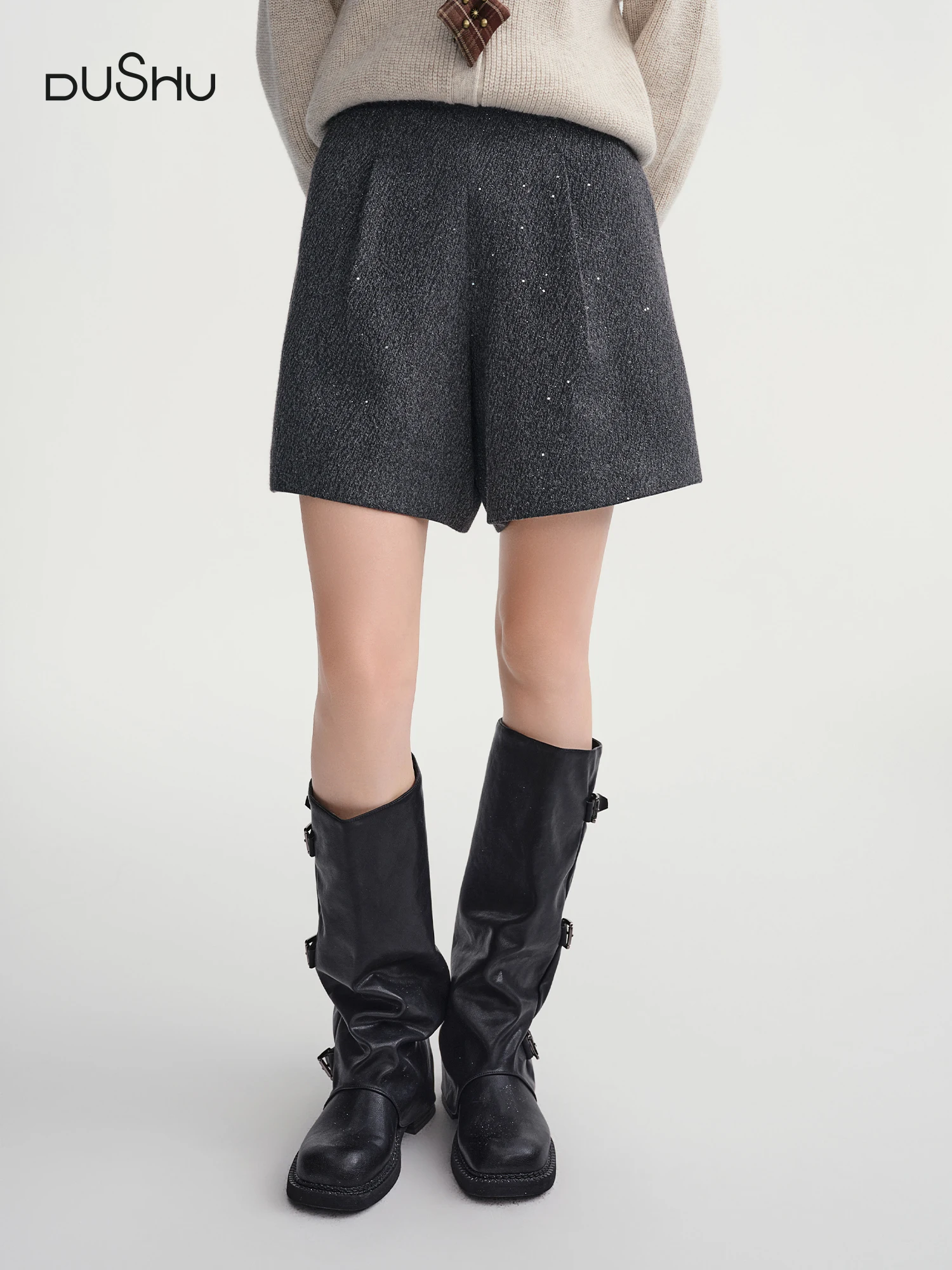 DUSHU شورت لامع مزين بالترتر للنساء شتاء جديد 2025 شورت عالي الخصر واسع الساق للتنقل على الطراز الكوري Ins عصري #1