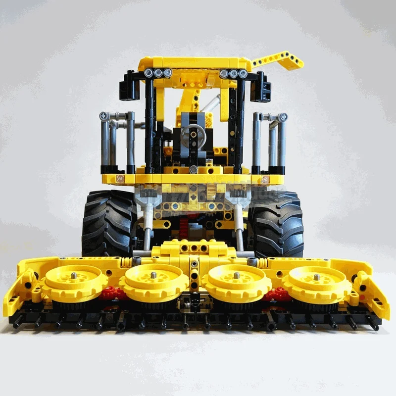 1670Pcs Farm Harvesting Machine MOC Agricultural Engineering Vehicle Full Mechanical Structure Building Blocks Decorative Gifts