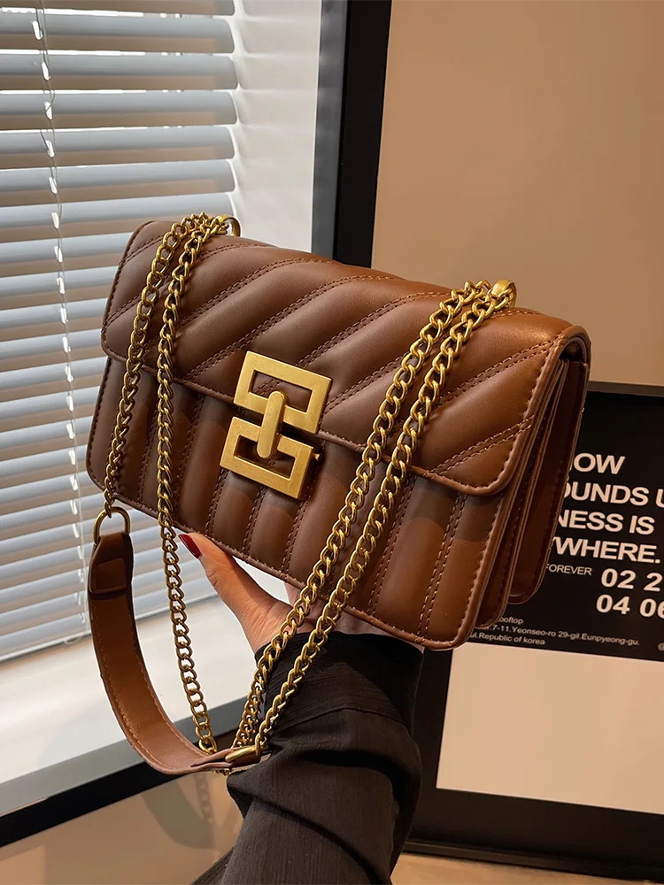 

Fashionable Diamond Pattern Chain Ladies Shoulder Bag Stylish Compact Square Bag Trendy Handbag for Young Women Casual Use