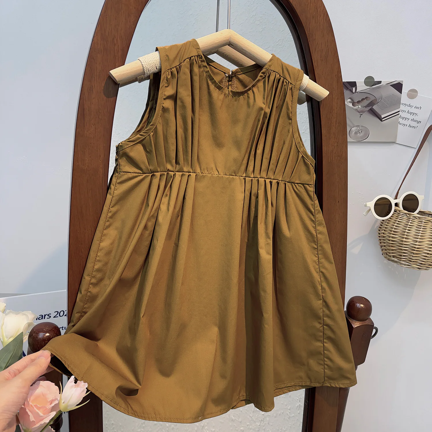 Girls Skirt 2024 Summer New Girl Coffee Color Korean Version Princess Girl Treasure Dress Baby Summer Sleeveless Children Dress