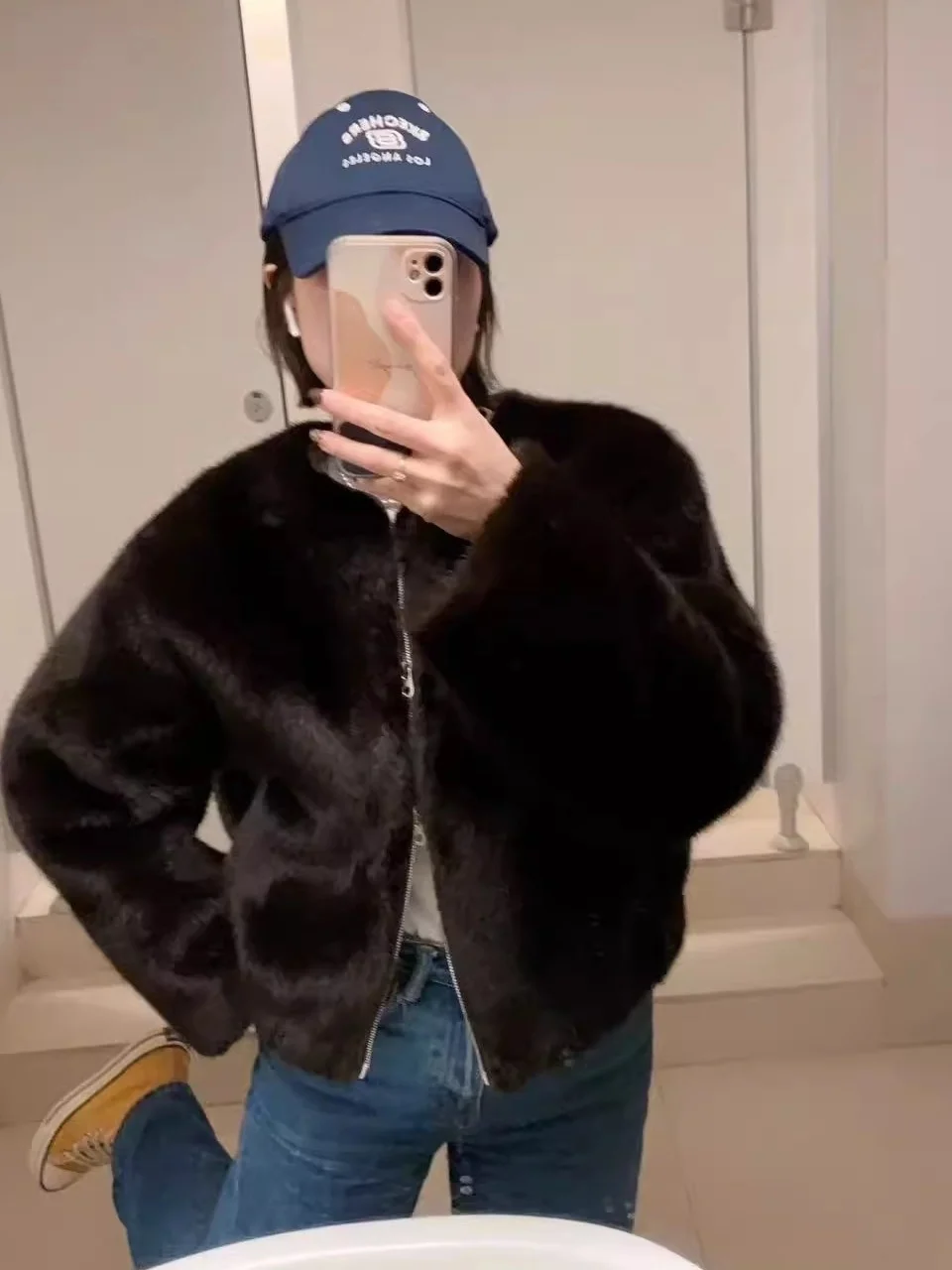 2025 Winter New Women's High-End Synthetic Fur Effect round Ne Pilot Jaet Coat Vintage Sle Loose Fit Long Sve Zipper