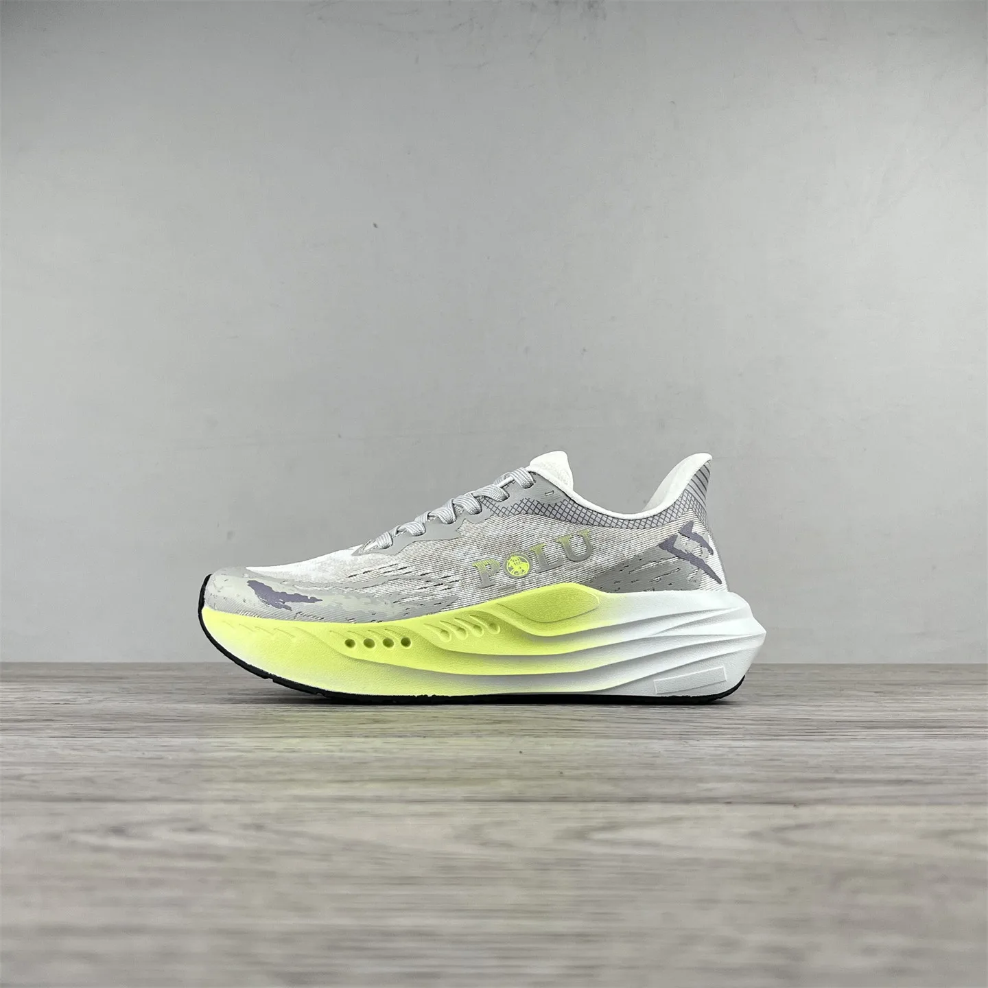 2025 New Arrival Best-Selling Unisex Breathable Durable Slip-Resistant Walking Shoes Casual Shoes Very Good