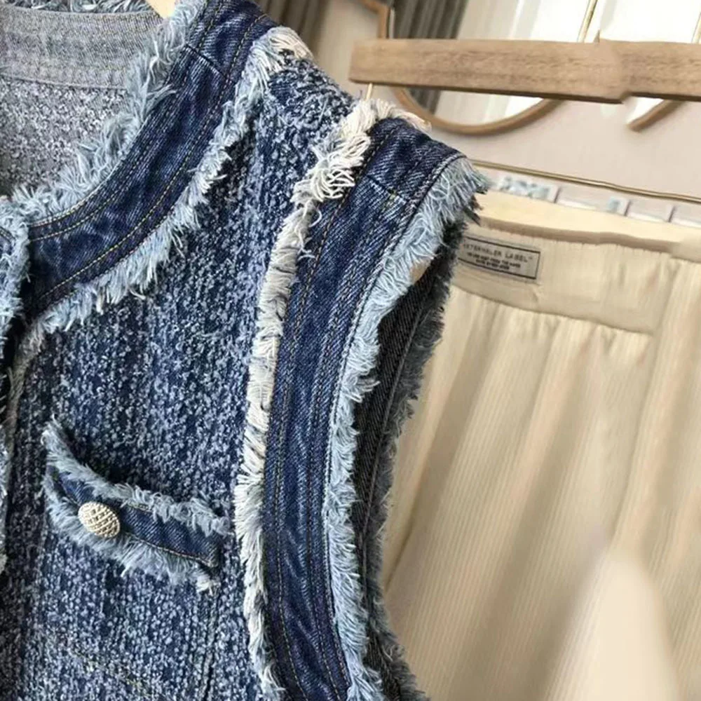 2025 NEW Spring Autumn Flow Sleeveless Tank Top Coat Women Single Breasted Plaid Denim Vest Jacket Female Tassel Elegant Lady