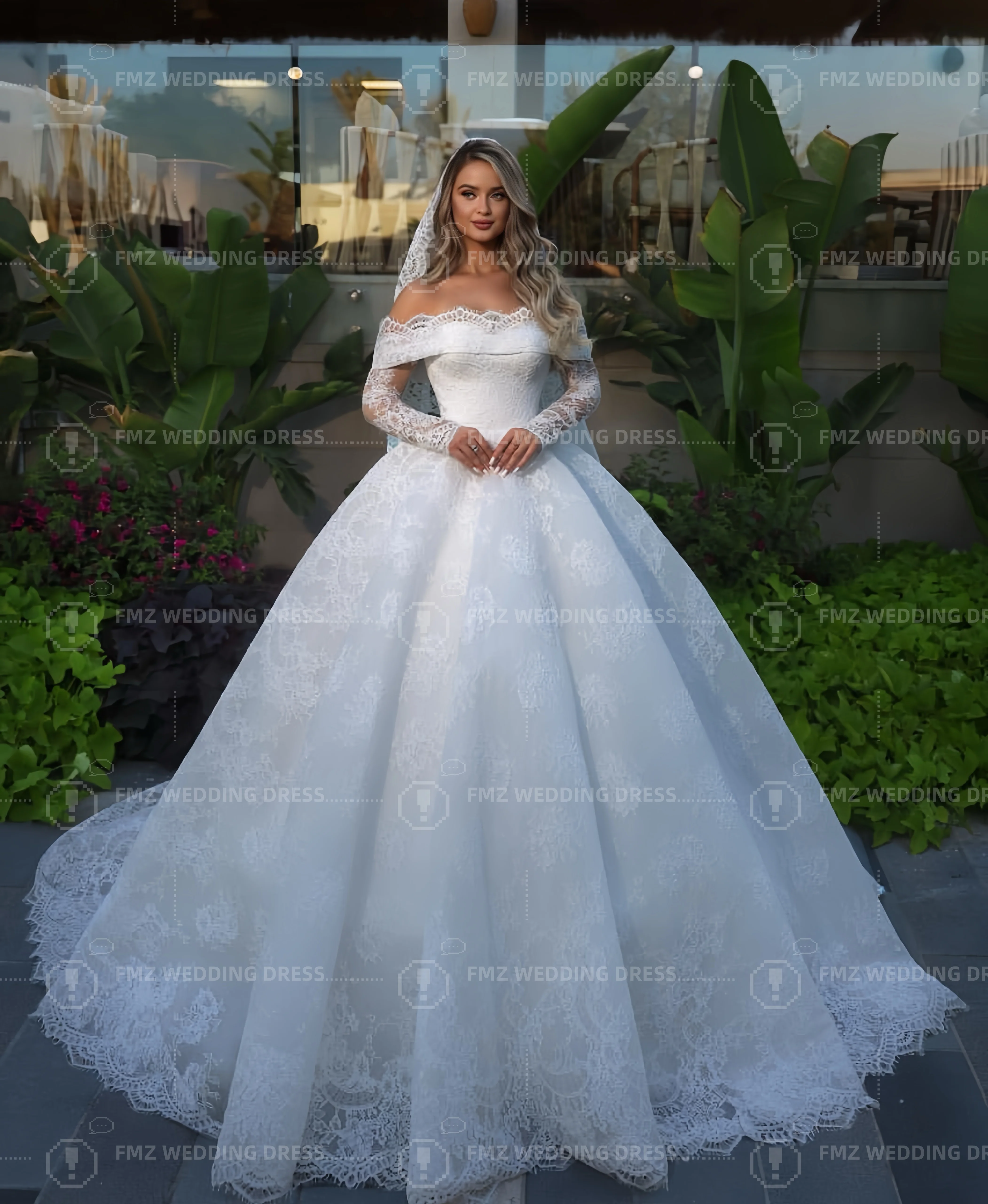 Customzied ストラップレス長袖ボールガウンレースエレガントなウェディングドレスvestidos de novia amanda novias amanda novias 公式