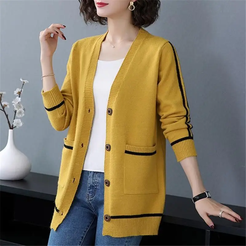 Korean Contrasting Colors Button Sweaters Coat Autumn Women\'s Clothing All-match Long Sleeve Fashion Pockets Knitted Cardigan