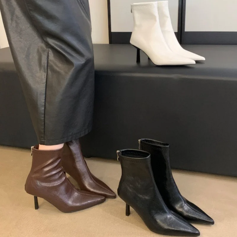 2024 Herbst und Winter spitze Zehen kurze Stiefel zurück Reiß verschluss Büro kleid Mode sexy elastische Kraft dünne Ferse Stiefeletten für Frauen