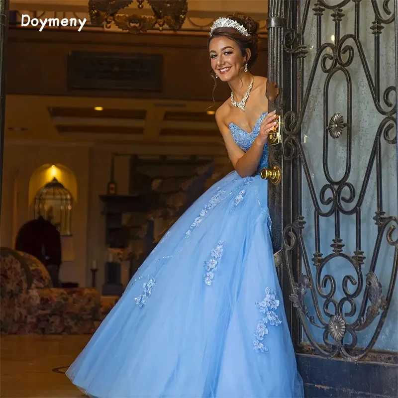 Doymeny aplikacje koraliki Quinceanera sukienki Sweetheart tiulowe suknie balowe do podłogi dla 15 dziewczynek balowa suknia vestidos de fiesta