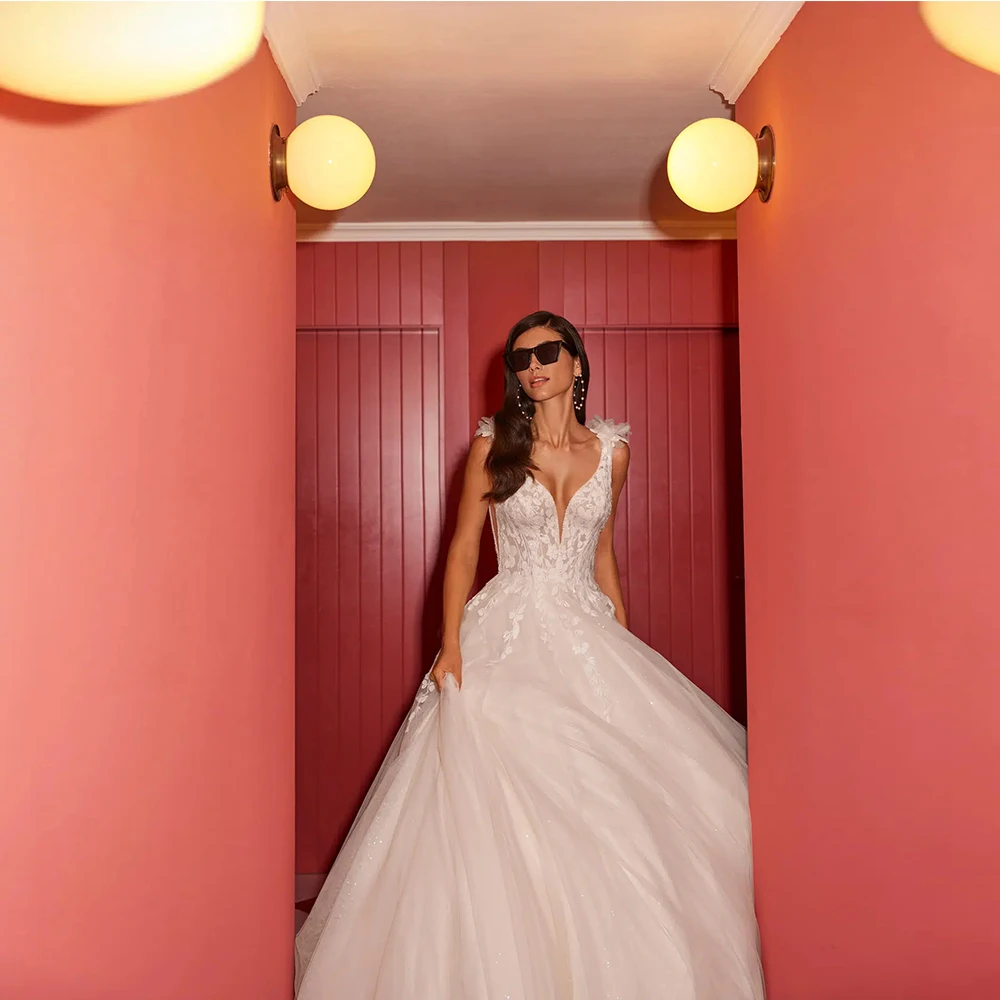 Romantische Applicaties Backless Bruidsjurk Luxe Spaghettibandjes V-hals Trouwjurken Hof Trein Bruidsjurken voor Vrouwen 2025