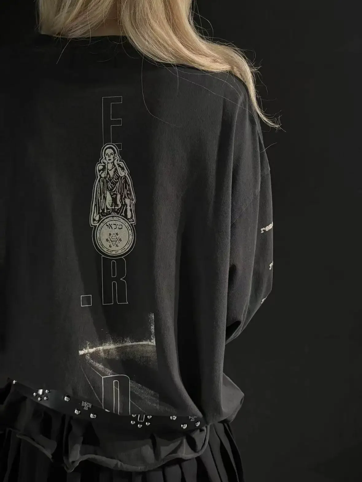 ER/D 25SS Girl Portrait Printing Crew Neck Long Sleeve Tee