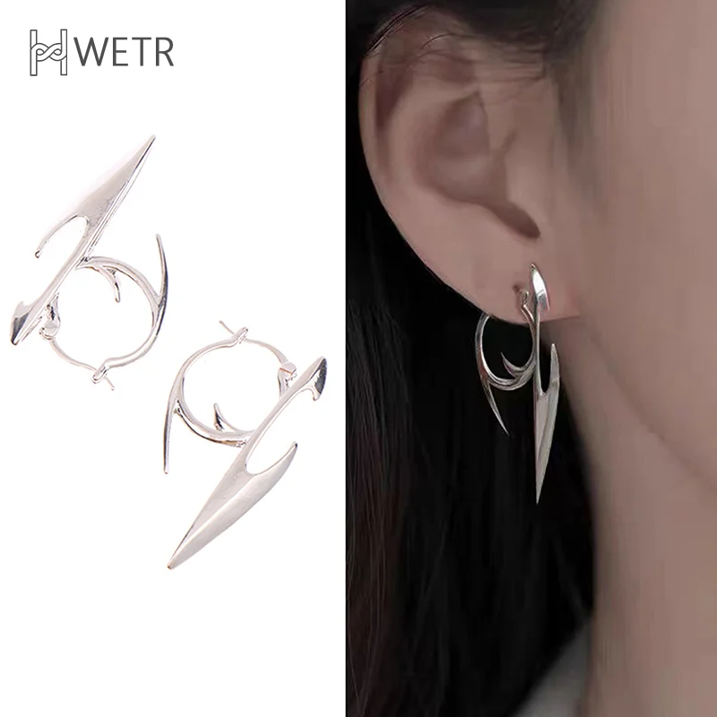 

Punk Personality Design Darts Shape Ear Pendants Gothic Earrings Hip Hop Eardrop Unisex Jewelry Accessories Gift