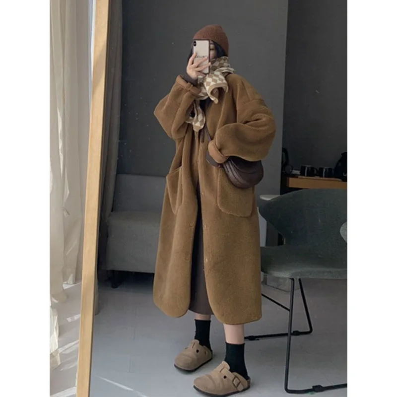 2025 Autumn/Winter High-end British Style Retro Lamb Wool Mid-length Coat for Petite Women