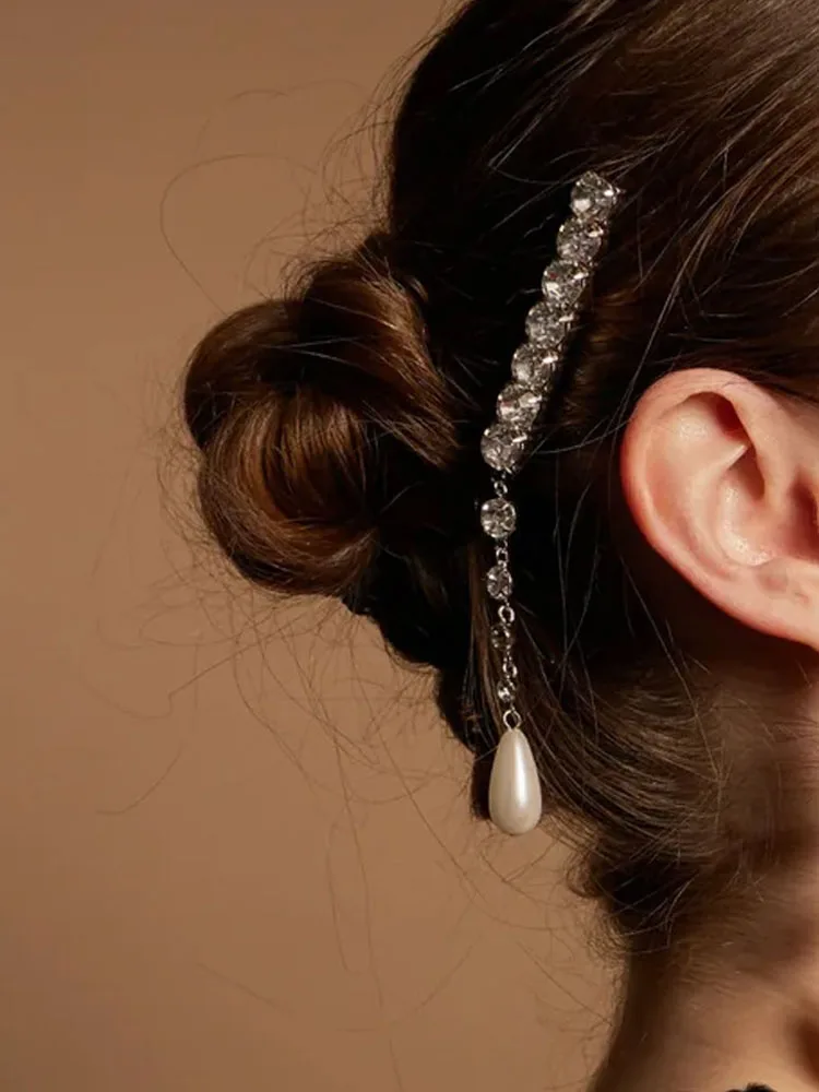 Headwear and Hair Accessories Designed for Brides; Featuring Cross-Border New Arrivals with Exotic Styles, Including Multi-Layer
