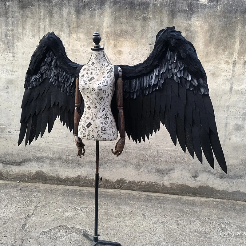 Black wings feather props window wedding shooting creative angel feather wall decoration wind wall decoration movie