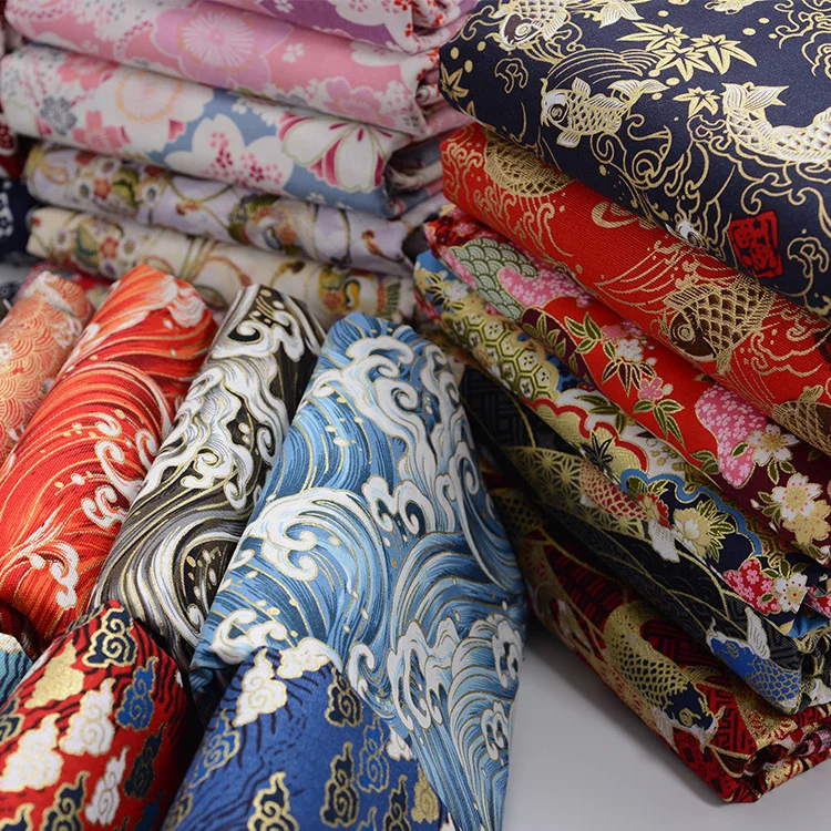 Fiore in tessuto giapponese al metro per Hanfu Cheongsam Kimono cucito 100% cotone stampato modello cartone animato panno abbronzante nero morbido
