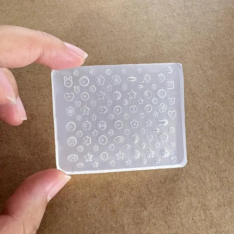 3D-Knöpfe Nagelkunst Silikonform DIY Maniküre Kleine Knopf-Modelle Niedliche Nagel-Charms Werkzeug Damen DIY Harz-Schnallen-Zubehör – Detail 2