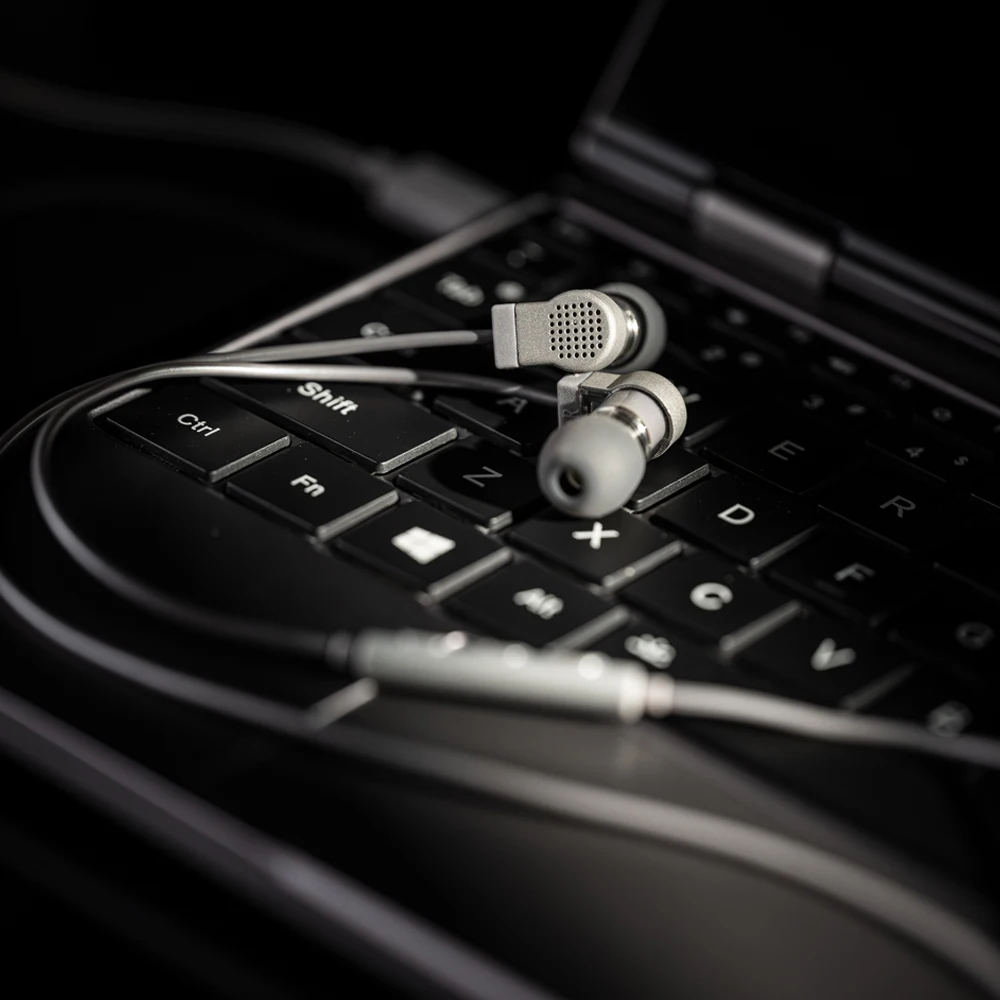MOONDROP Quark 2 USB-C Micro-Dynamic-Driver Hi-Fi In-ear Headphones - view 5