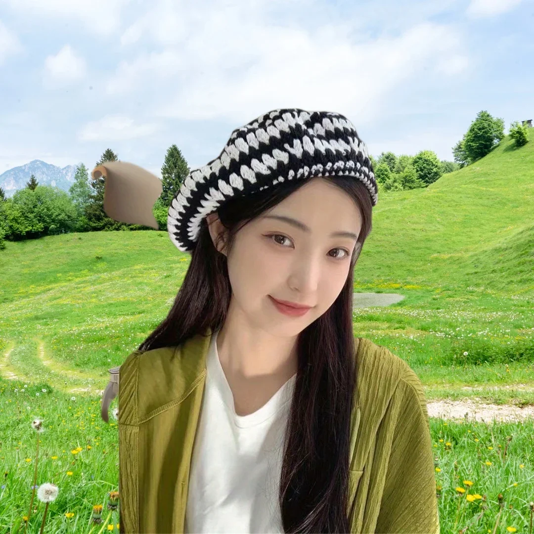 

Lightweight Openwork Beret Color Block Design Hand Knitted Newsboy Cap for Women Girls Outdoor Cycling Travel Headwear