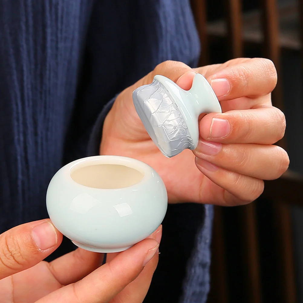 

3Pcs Ceramic Small Tea Jar Compact Portable Travel Cream Jar Refillable Lip Balm Container Makeup Storage Lip Balm Containers